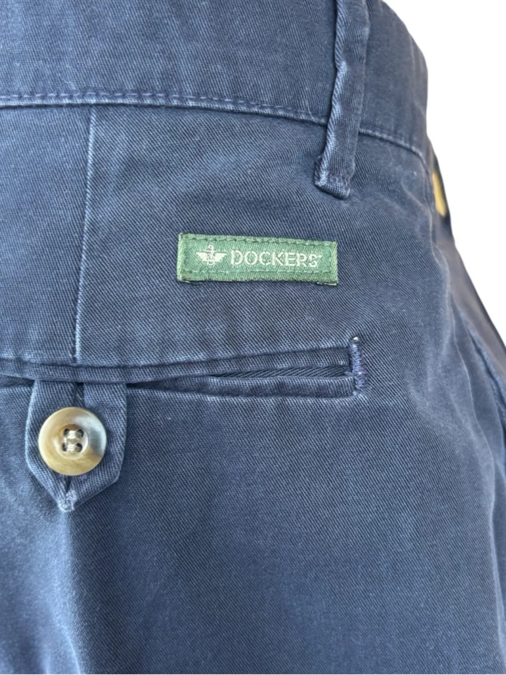 Dockers Men's black pleated chinos, size 38/34, vintage, office, dressy, casual - Picture 7 of 10